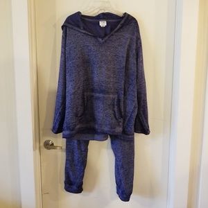 Danskin Now 2pc Jogger Set